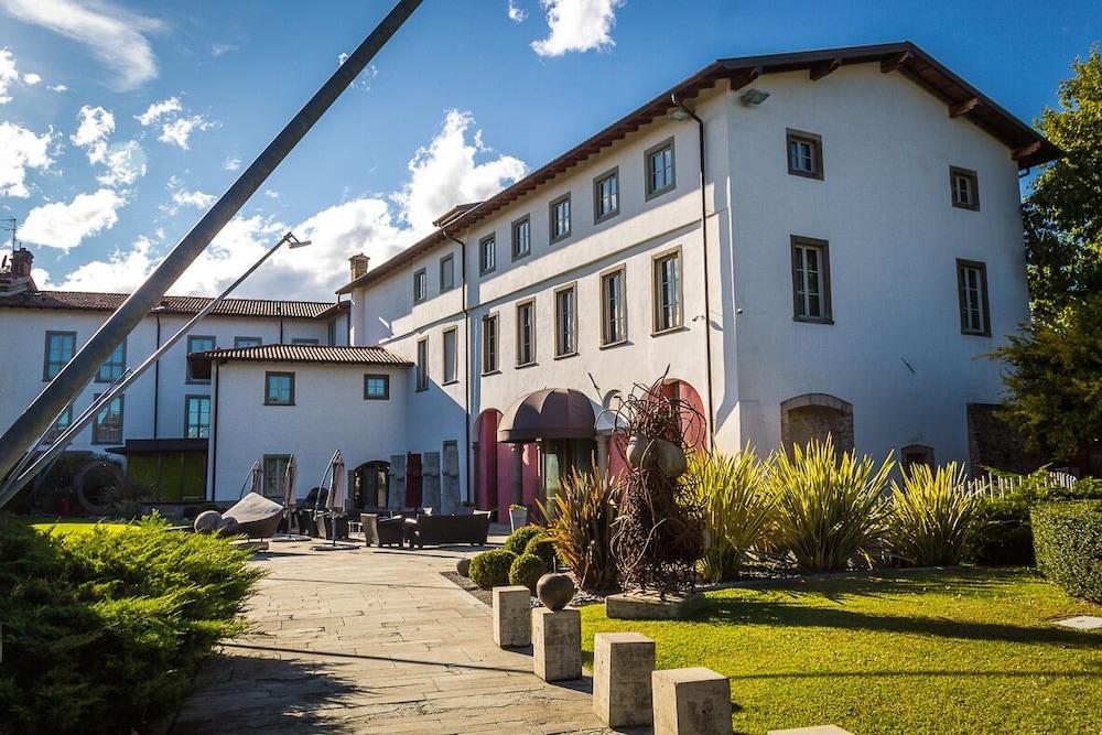 Settecento Hotel Presezzo Exterior foto